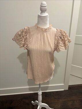 THML Beige Eyelet Sleeve Top Sz M
